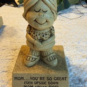 Vintage 1972 Paula “Mom Spells WOW” Figurine – Made in USA